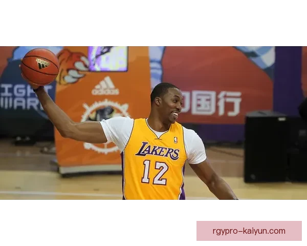 坎特在利雅得新月的表现稳健，引发外界对其状态的关注