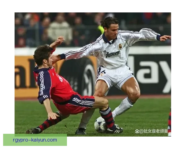 足球关键先生展示出稳定表现，状态回暖备受关注